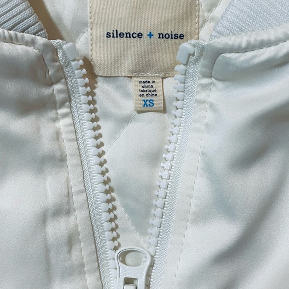 Silence + Noise Monochromatic Souvenir Bomber Jacket Urban Outfitters XS - Picture 9 of 12